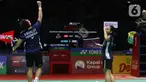 Pebulutangkis Ganda Campuran Indonesia, Rinov Rivaldy/Pitha Haningtyas Mentari berselebrasi saat melawan Thom Gicquel/Delphine Delrue (Perancis) pada babak kedua turnamen Indonesia Open 2023 di Istora Gelora Bung Karno, Jakarta, Rabu (14/6/2023).  (Liputan6.com/Helmi Fithriansyah)
