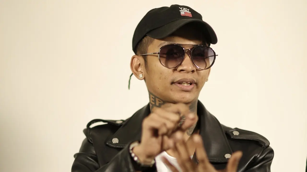 [Bintang] Young Lex