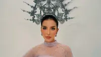Tasya Farasya Tampil Powerful dalam Gaun Lilac dan Crown Silver, Aura bak Ratu Jadi Sorotan