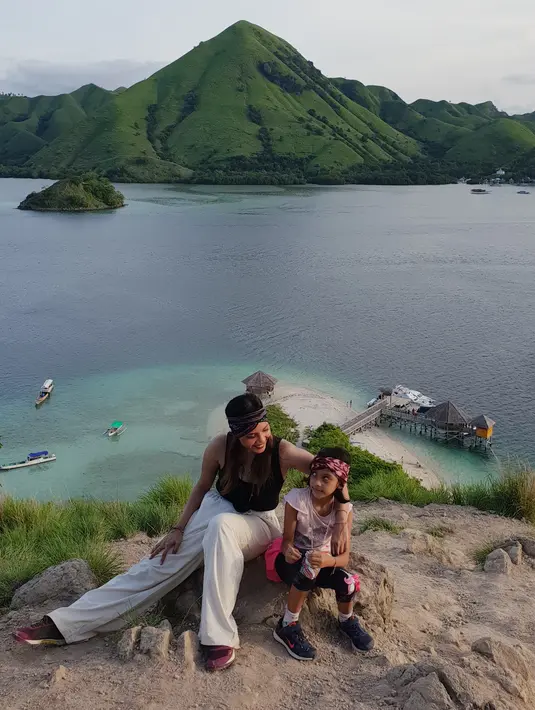 Bisa juga menjadi spot foto bersama orang tersayang. (Ayu Kinanti/Fimela.com)