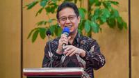 Menteri Kesehatan RI Budi Gunadi Sadikin melaksankaan diskusi bersama perkumpulan Alumni SMA Regina Pacis Bogor (PASMARPB) bertajuk, Layanan dan Industri Kesehatan Indonesia: Kini dan Ke Depan di Aula Kantor Direktorat Jenderal Tenaga Kesehatan, Jakarta Selatan, Sabtu, 11 Maret 2023. (Dok Kementerian Kesehatan RI)