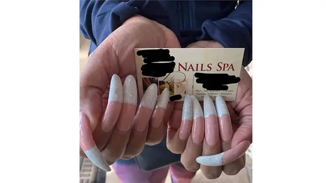 7 Potret Hasil Rias Kuku di Salon Kecantikan Ini Gagal Total