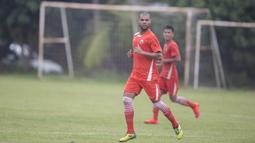 Hilton Moreira dahulu merupakan striker andalan dari Persib Bandung yang merupakan rival dari Persija Jakarta. (Bola.com/Vitalis Yogi Trisna)