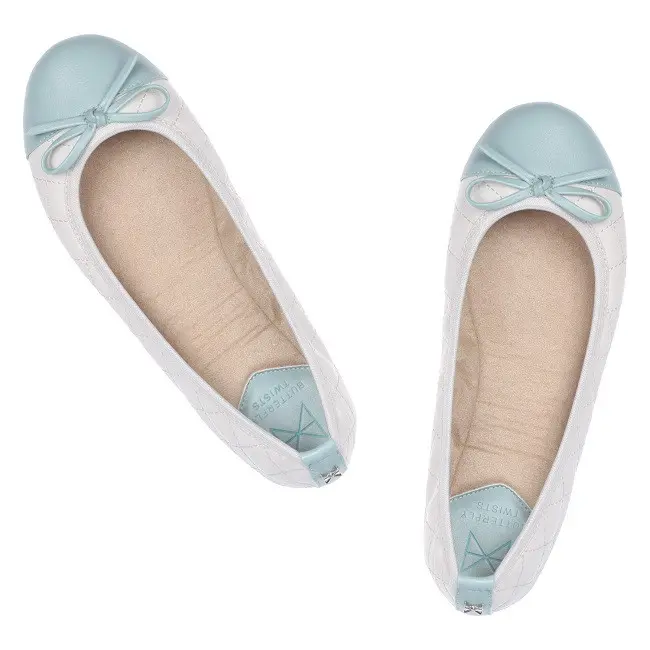 Intip tips padu padan sepatu flats yang dapat disesuaikan dengan gaya Anda dari ButterflyTwists. 