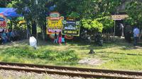 Suasana duka mewarnai rumah Angga, korban bullying di Desa Geyer Grobogan. (Liputan6.com/ Arief Pramono)