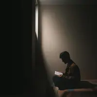 Ilustrasi manfaat baca buku di pagi hari/copyright.pexels