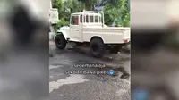 Pelajar Ini Jadi Pusat Perhatian karena Bawa Pikap ke Sekolah