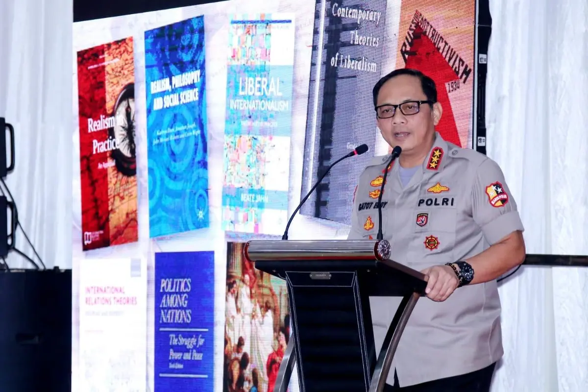 Komjen Gatot Eddy Pramono  kuliah umum di Universitas Riau. (Istimewa)