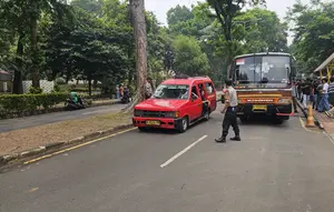 79 Angkot dan 18 Minibus Dikerahkan, Mahasiswa Bergerak ke Bundaran HI