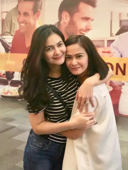 Dalam salah satu unggahannya beberapa tahun lalu, Ersa mengaku mengenal Cut Tari sejak usia 14 tahun. [Instagram/ersamayori]