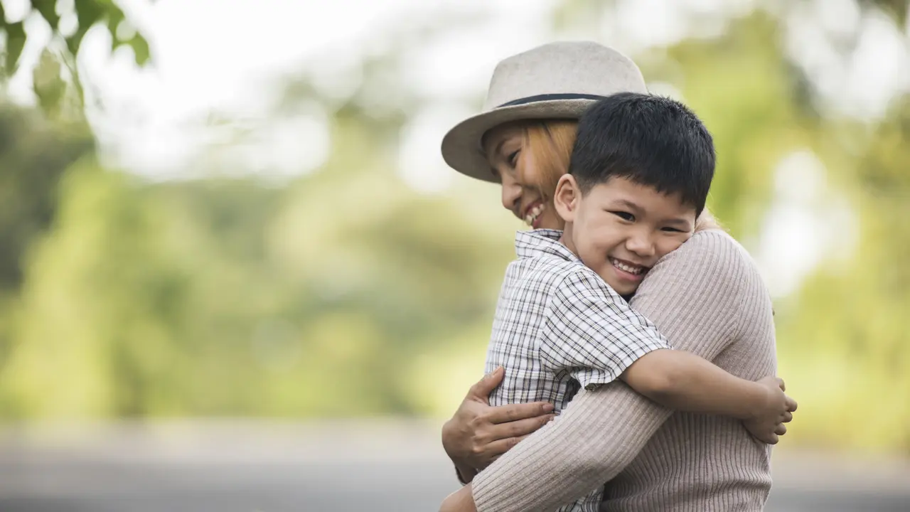 Sikap Empati Membuat Si Kecil Menjadi Lebih Peka dengan Keadaan