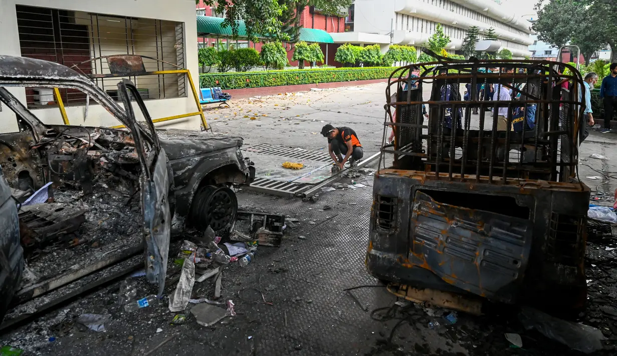 Selama berminggu-minggu, mahasiswa di Bangladesh memang gencar menggelar protes nyaris setiap hari untuk menuntut pemerintah membatalkan sistem kuota bagi pekerjaan di lingkup pemerintahan. (Munir UZ ZAMAN / AFP)