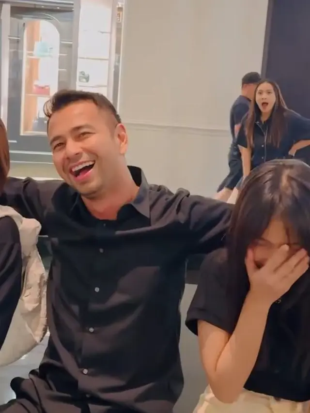 Raffi Ahmad dan Nagita Slavina (Instagram/raffinagita1717)