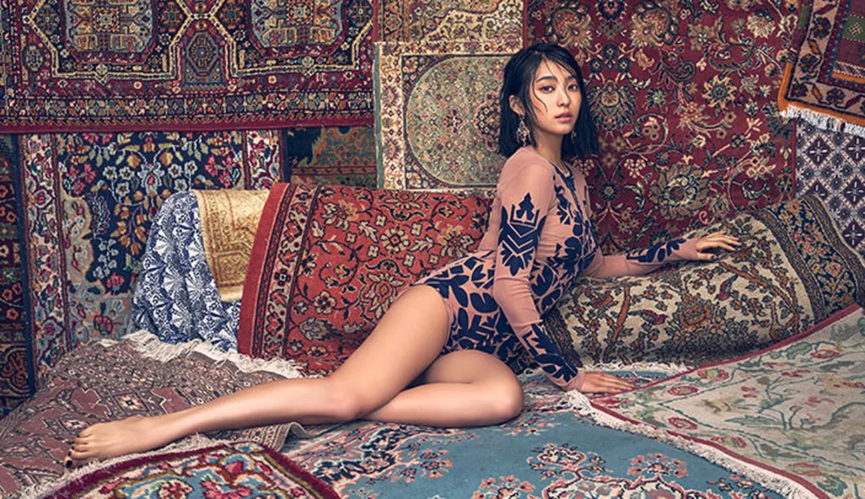 Selain punya wajah yang seksi, Bora Sistar mempunyai kaki yang indah dan panjang. (Foto: Soompi.com)