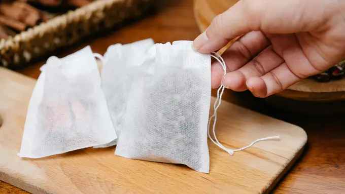 Intip Cara Mencegah Paparan Mikroplastik Tanpa Harus Mengurangi Minum Teh