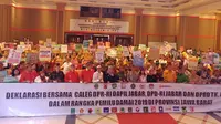 Polda Jabar menggelar deklarasi bersama caleg dapil Jabar dalam rangka Pemilu damai 2019 di Bandung. (Huyogo Simbolon)