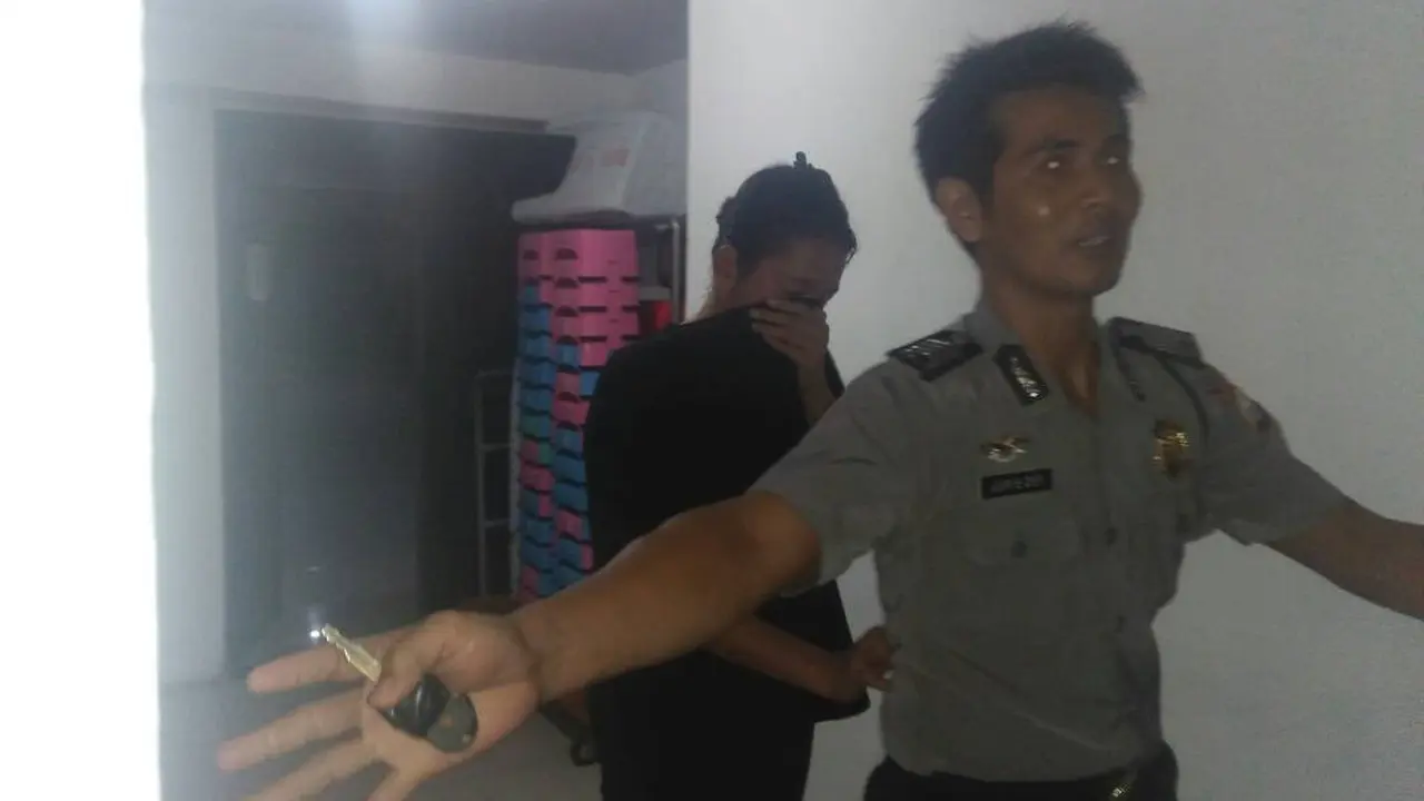 3 Remaja Dapati Ayah Berduaan dengan Selingkuhan di Ramadan