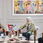 Duta Besar RI untuk Persatuan Emirat Arab (PEA), Husin Bagis bertemu Menteri Ketenagakerjaan, Ida Fauziyah, Rabu (22/5/2024). (Foto: Istimewa)