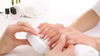 Gadis 22 Tahun Diketahui Idap HIV Lanjut Setelah Manicure