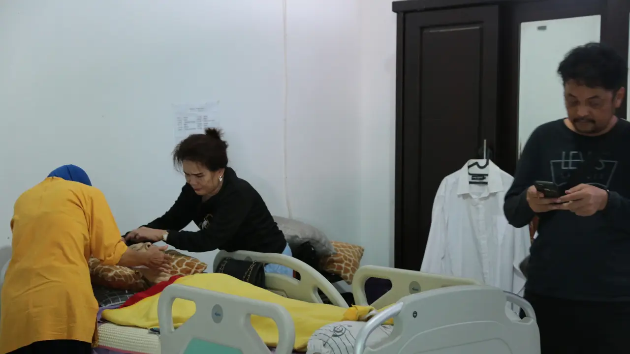 [Bintang] Suasana Rumah Duka Alm. Benny Panjaitan