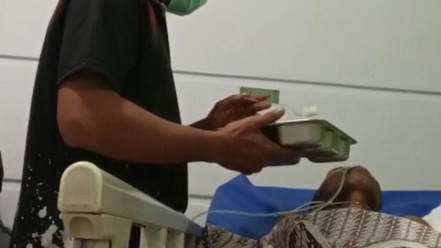 Viral Petugas Lapas Manado Rawat dan Suapi Warga Binaan di RS, Begini Kisahnya