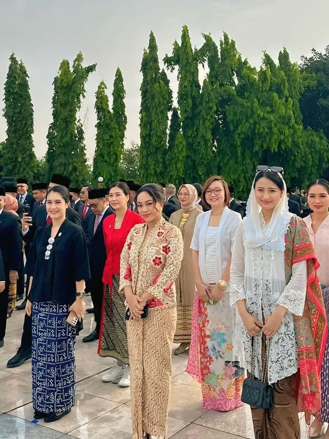 Tampilan Wakil Menteri Kabinet Merah Putih Dibalut Kebaya saat Upacara Hari Pahlawan