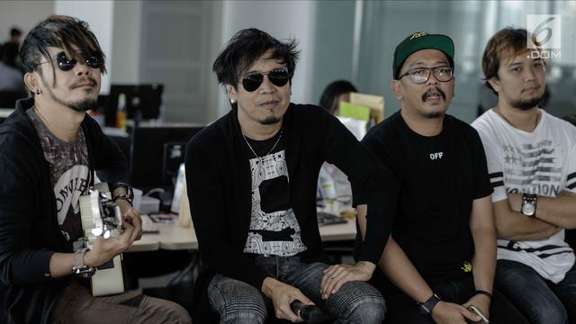 Lirik Lagu Angin Radja Ragam Bola Com