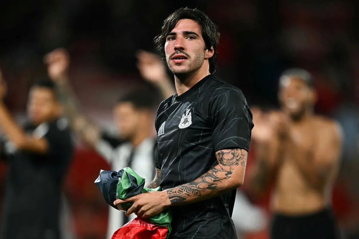 Foto: Sandro Tonali Comback dari Masa Sulit, Kembali Merumput setelah 308 Hari bersama Newcastle