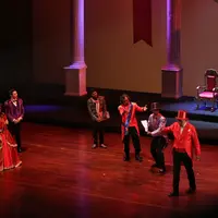 Maraknya problema di negri tercinta ini membuat banyak orang menyampaikan gagasan dan kritiknya lewat berbagai cara. Tak melulu dengan turun ke jalan dan melakukan aksi, lewat berkesenian pun pesan itu akan tersampaikan juga. (Adrian Putra/Bintang.com)