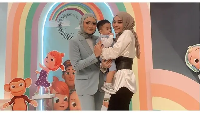 6 Potret Akur Putri Delina dan Nathalie Holscher di Ulang Tahun Baby Adzam