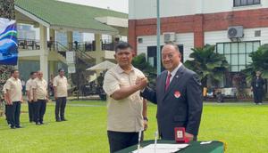 Ketua Umum Komite Olahraga Nasional Indonesia (KONI) Pusat, Marciano Norman, secara resmi mengukuhkan dan melantik Ketum Pengurus Besar Federasi Arung Jeram Indonesia (PB FAJI) masa bakti 2026-2030. (Foto: Istimewa)