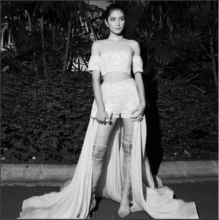 Mikha Tambayong dalam Insert Fashion Award 2016.