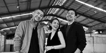 Breitling baru saja mengumumkan skuad baru Indonesia. Menampilkan jam tangan olahraga serba guna, Breitling menggandeng Andien, Chicco Jerikho, dan Omesh untuk mempresentasikan Chronomat. Foto: Document/Breitling.