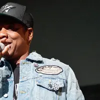 Siapa tak kenal Jay Z, seorang rapper yang sudah mengeluarkan banyak karya. Kualitas dan kapasitas yang dimiliki seorang Jay Z pun sudah tak dapat diragukan lagi. Namun baru-baru ini ia memberikan pujian untuk Chris Martin. (AFP/Matt Winklemeyer)