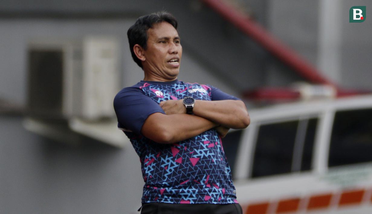 Bima Sakti adalah seorang gelandang berlabel bintang di masanya. terbukti dia terpilih menjadi salah satu anggota tim Primavera yang berlaga di Italia pada 1993. (Bola.com/M Iqbal Ichsan)