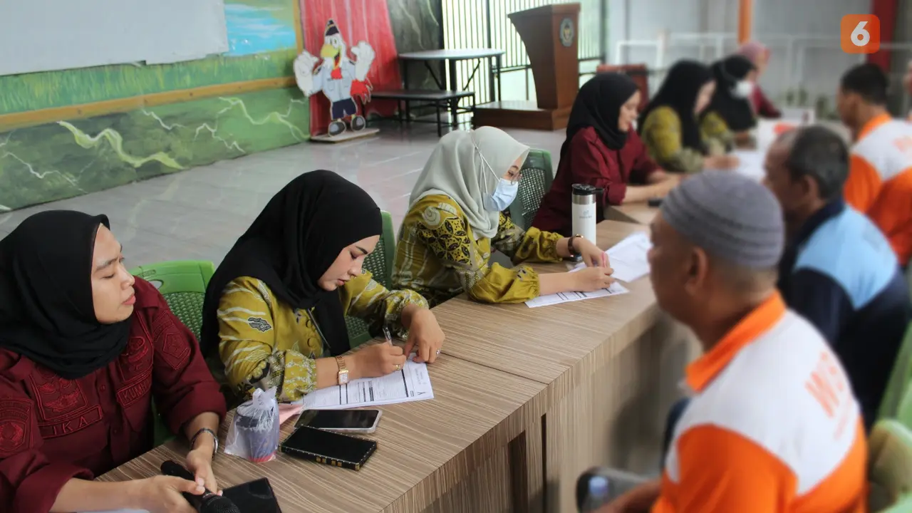 Lapas Kelas IIA Parepare menggelar skrining dan pemeriksaan VCT (Voluntary Counseling and Testing) HIV/AIDS yang digelar bersama Puskesmas Lompoe. (Liputan6.com/Eka Hakim)