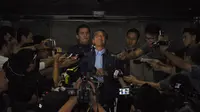 Jero Wacik usai menjalani pemeriksaan di Gedung KPK, Jakarta, Kamis (22/11/2014). (Liputan6.com/Miftahul Hayat)