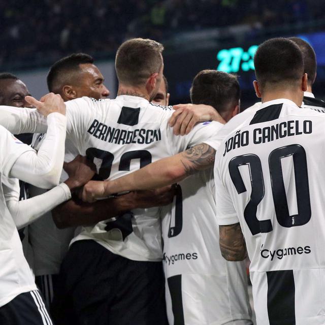 Unggul 16 Poin Atas Napoli Juventus Diminta Tetap Membumi Dunia Bola Com