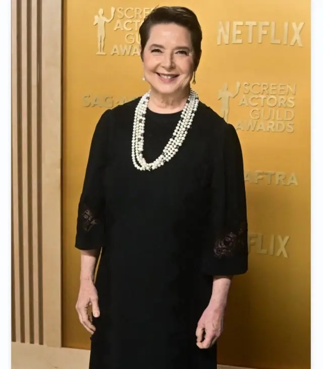 Isabella Rossellini Selebriti Berbusana Terbaik di SAG Awards 2025, dari Timothee Chalamet. (Robyn Beck / AFP)