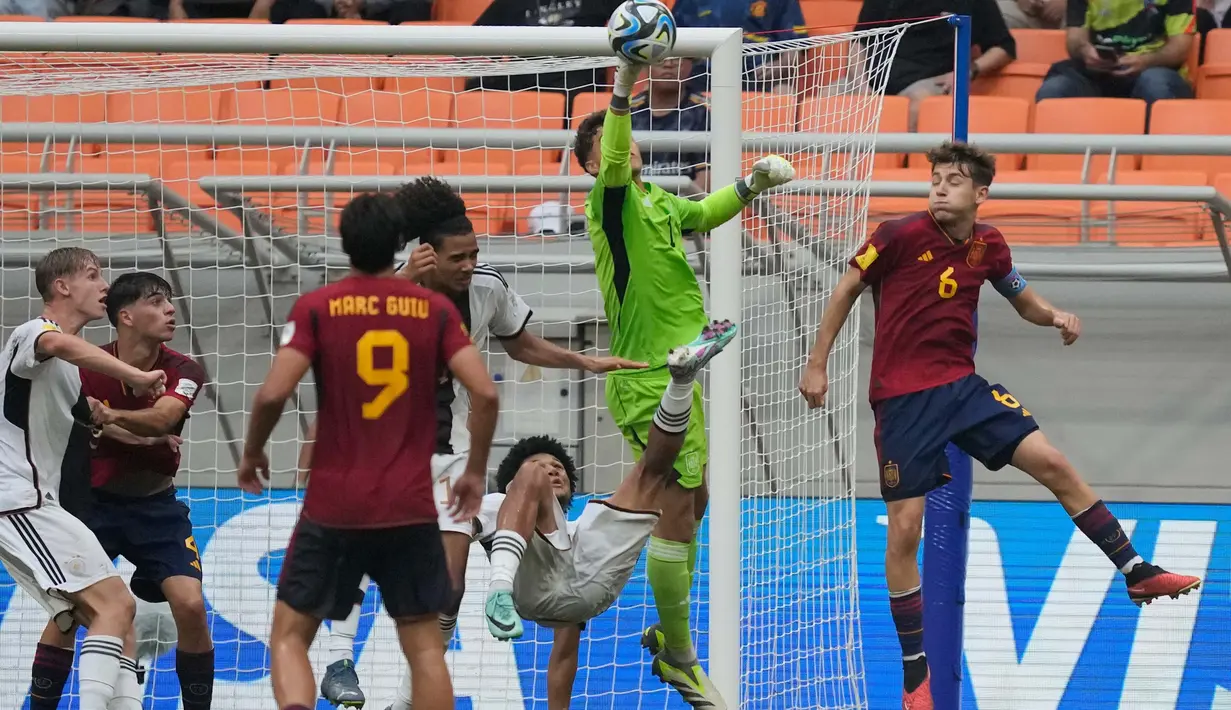 Timnas Jerman U-17 membukukan kemenangan atas Spanyol dari titik putih. (AP Photo/Achmad Ibrahim)