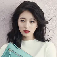 Popularitas salah satu pentolan girlband asal Korea Selatan, Suzy Miss A memang sudah tak diragukan lagi. Kualitas aktingnya yang memukau membuat prestasi Suzy semakin bersinar di hiburan Korea. (Soompi/Bintang)