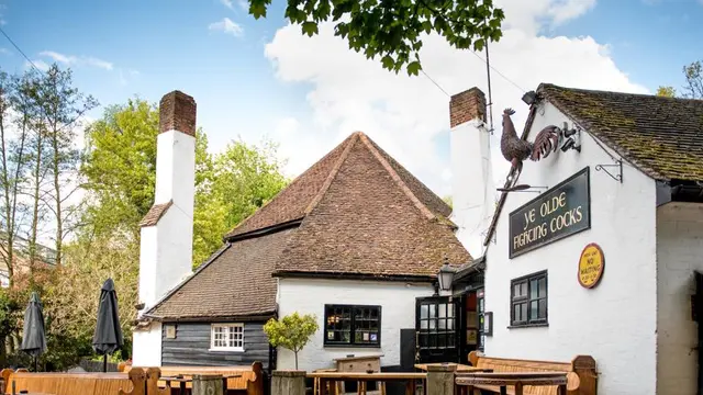 Pub Berusia 12 Abad di Inggris Terpaksa Tutup Gara-Gara Pandemi