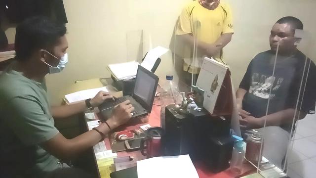 Pria di Palembang Nekat Menjambret Demi Berikan Ponsel Baru ke Anaknya