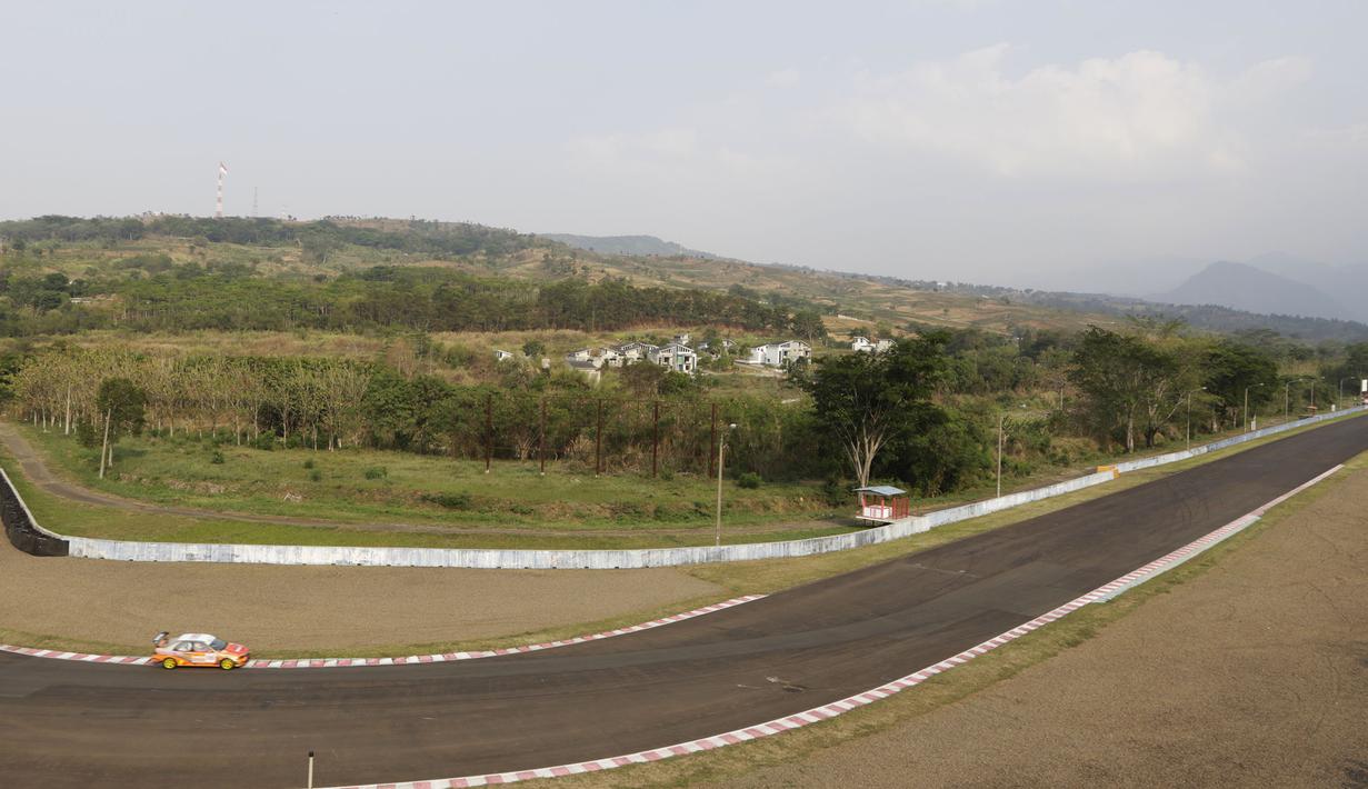 Perubahan Sirkuit Sentul dilakukan untuk keamanan pebalap. (Bola.com/Vitalis Yogi Trisna)