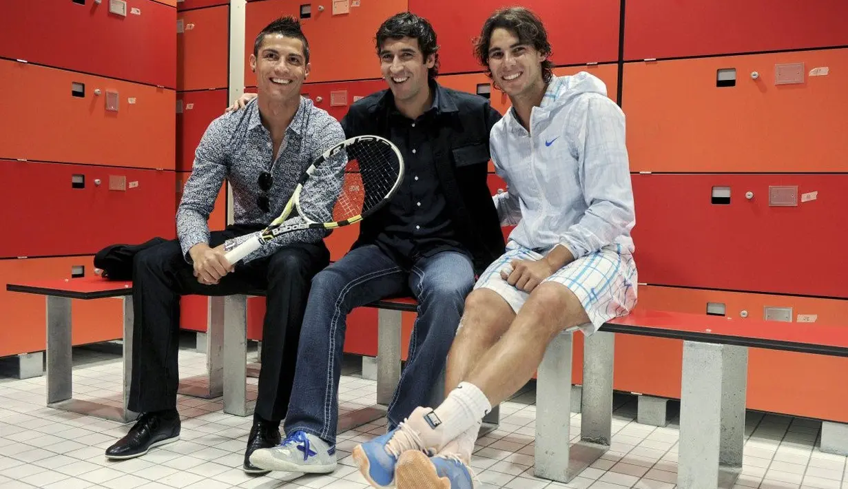 6. Raul adalah pemegang rekor penampilan terbanyak bersama Real Madrid dengan 741 penampilan. Sampai sekarang, Cristiano Ronaldo baru tampil sebanyak 360 pertandingan bersama Real Madrid. (www.squawka.com)