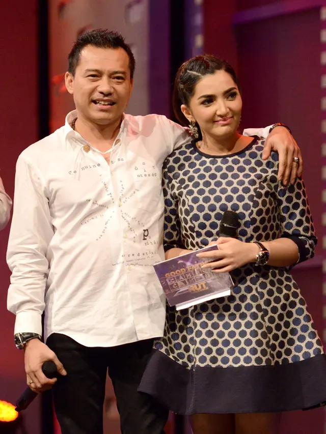 Potret Kemesraan Anang dan Ashanty dari Dulu hingga Kini (sumber: kapanlagi.com)