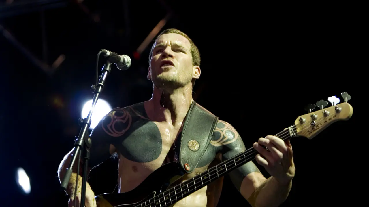 Tim Commerford basis Rage Agaist The Machine (simetriamusical)