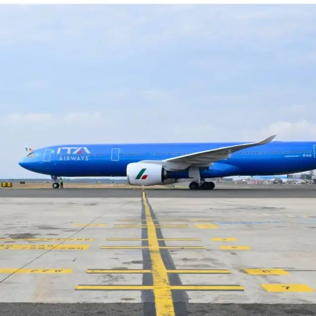 Bukan dengan Private Jet, Paus Fransiskus Kunjungi Indonesia Naik Pesawat Komersil dan Tidak Menginap di Hotel Mewah