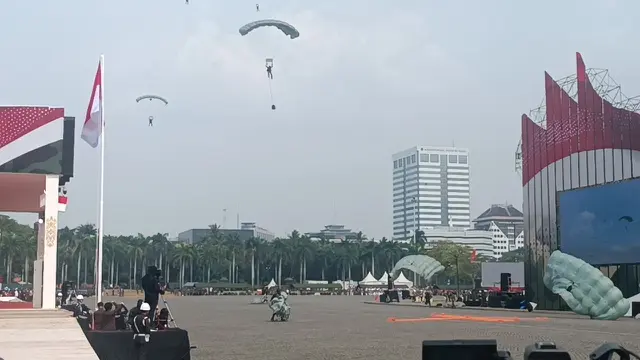 Gladi bersih upacara HUT ke-79 TNI di lapangan Monas, Jakarta, Kamis (3/10/2024).
