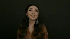 Desainer muda Dominique Nadine tak lama lagi akan melangkah ke jenjang pernikahan. Dominique akan dinikahi kekasihnya yang bernama Joseph pada 8 September 2018 di Gereja Katedral, Jakarta Pusat.